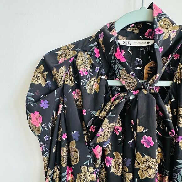 ZARA Metallic‎ Shimmer Tie Neck Blouse Small Gold Floral Statement - Picture 10 of 15